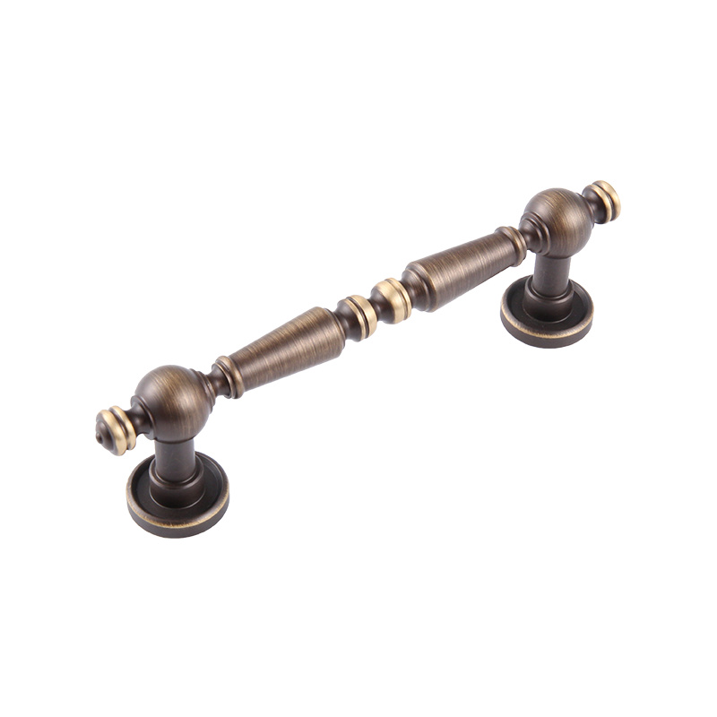 8415 Fransk bronzehåndtag Retro møbelskab Dørskabet Garderobe Håndtering
